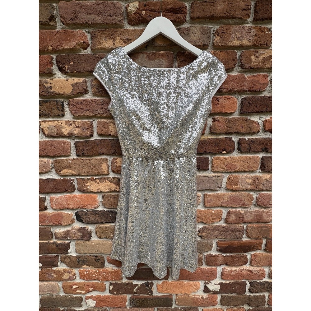 B. Smart Dress Womens size 3 Silver Sequin Party Cocktail lined short dress
